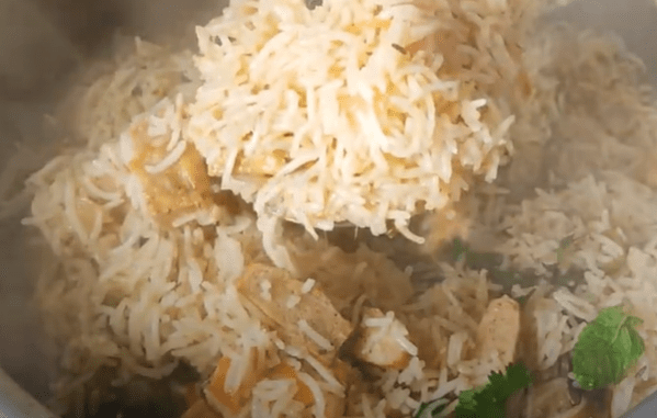 chunks chicken pulao